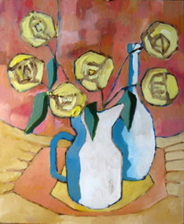 roses jaunes au pichet